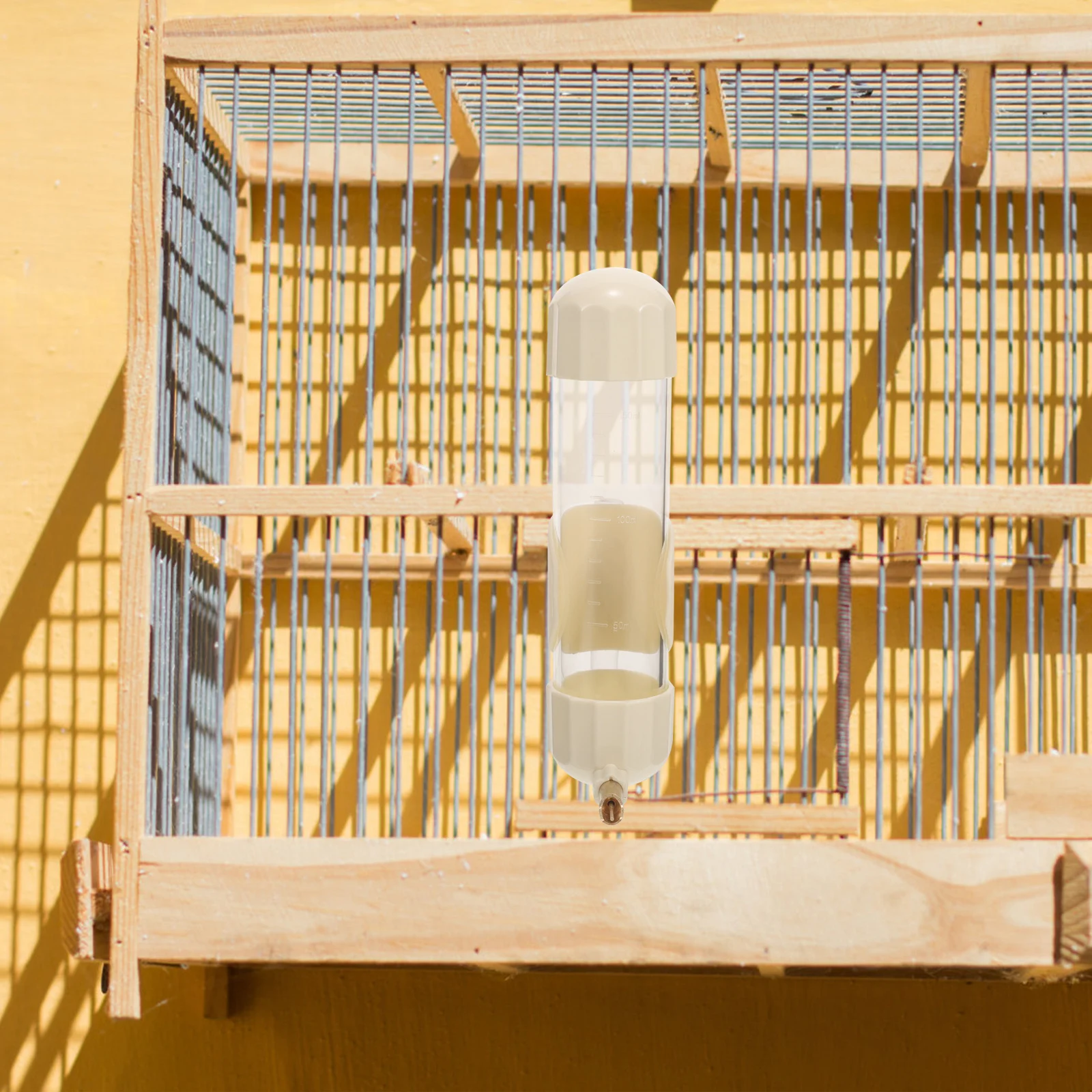 

Plastic Large Capacity Automatic Bird Water Feeder Parrot Cage Water Dispenser Bird Supply Pet Supply Birds Supplies