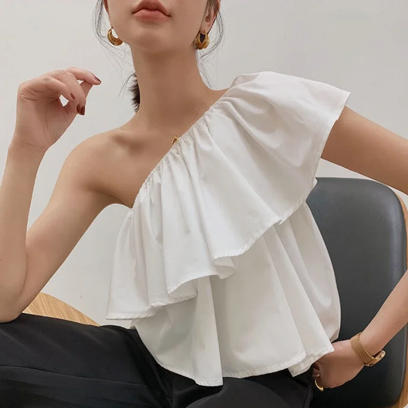 Sleeveless Blouses Women Solid Folds Skew Collar Crop Top Slim Thin Summer French Style Classic Gentle Design Sexy Mujer Ins New