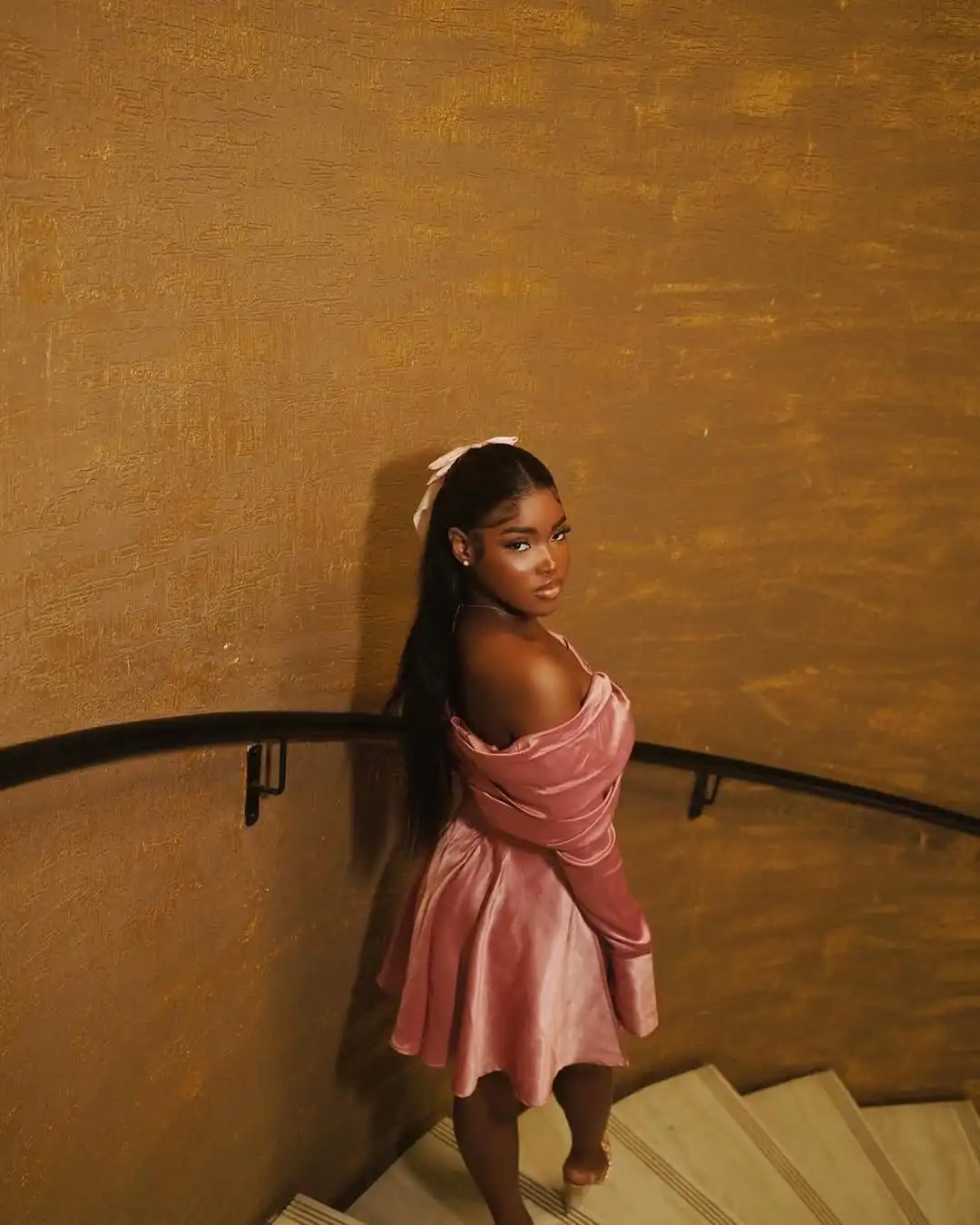 Trendy Off The Shoulder Long Sleeve Cocktail Party Gowns Aso Ebi Africa Girls Homecoming Dress Sweet Pink Satin Short Dresses