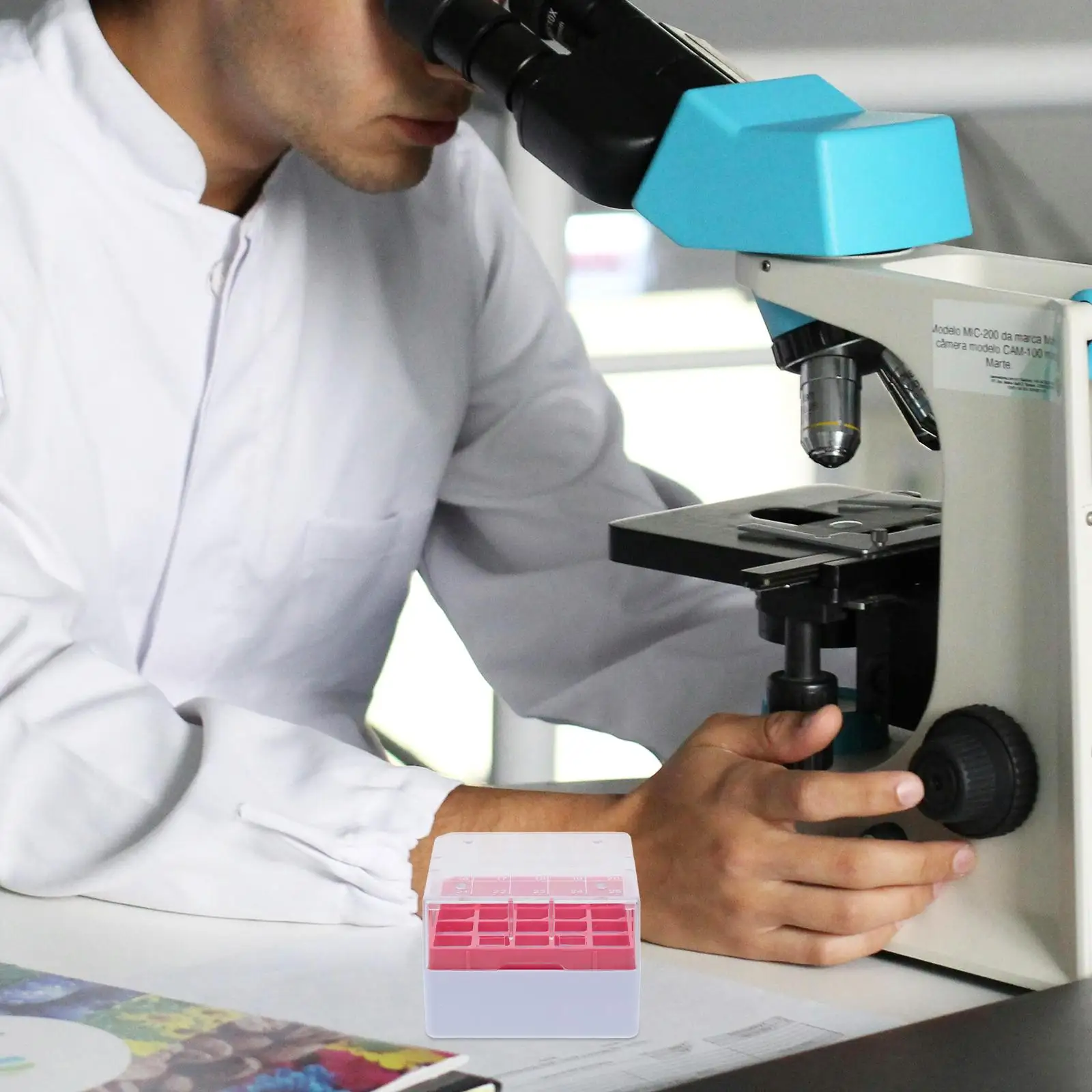 صندوق الفريزر المبرد مختبر قارورة تخزين الحاويات أنبوب المبرد صناديق المبرد أنابيب الاختبار عرض درجة حرارة البلاستيك