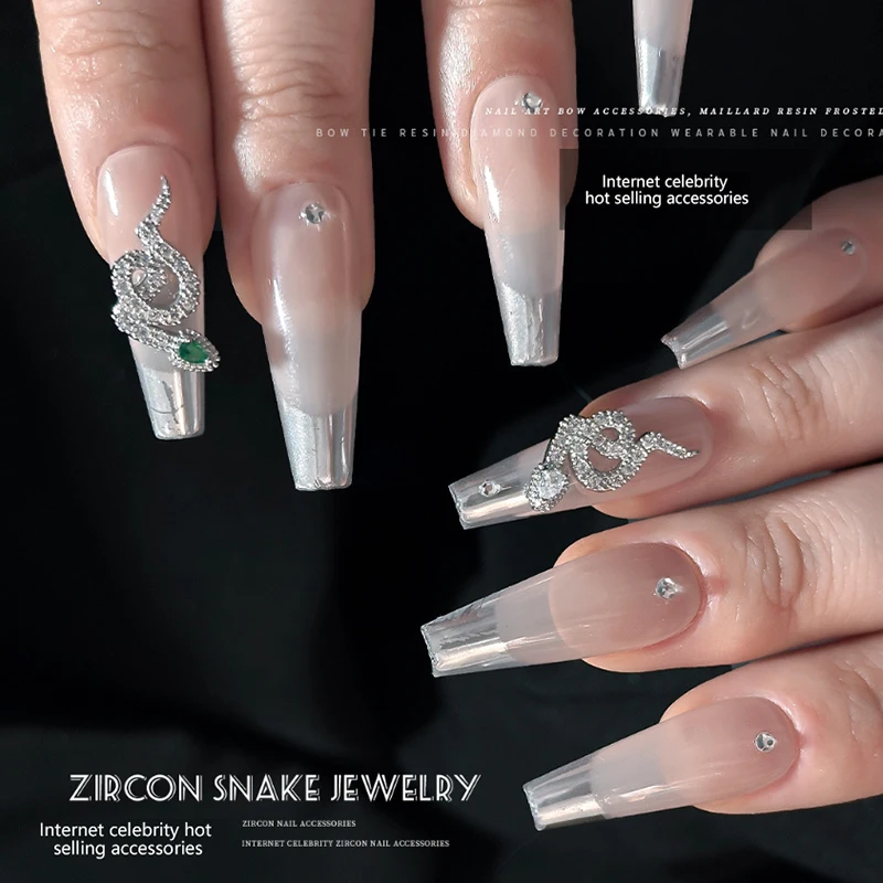 1PC Zircon Cartoon Snake New Year Nail Decoration Vintage Manicure Diamond Shiny Manicure Diamond Nail Salon