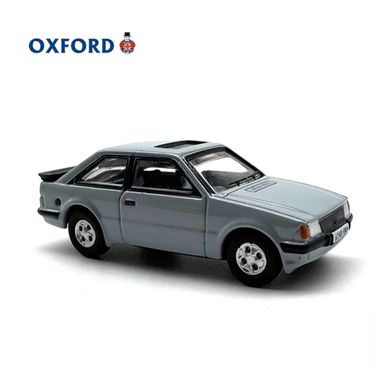 OXFORD Diecast 1:76 Scale Escort XR3i Alloy Car Model Finished Product Simulation Toy Collection Gift Static Model Souvenir