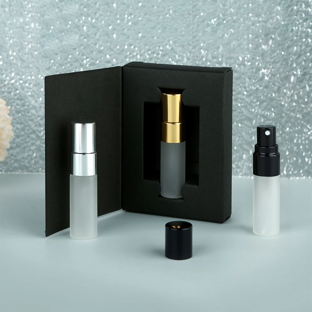 Set di flaconi spray in vetro smerigliato da 20/30 pezzi da 3 ml, mini fiale di profumo atomizzatore portatili con scatola squisita, lavabili e riutilizzabili