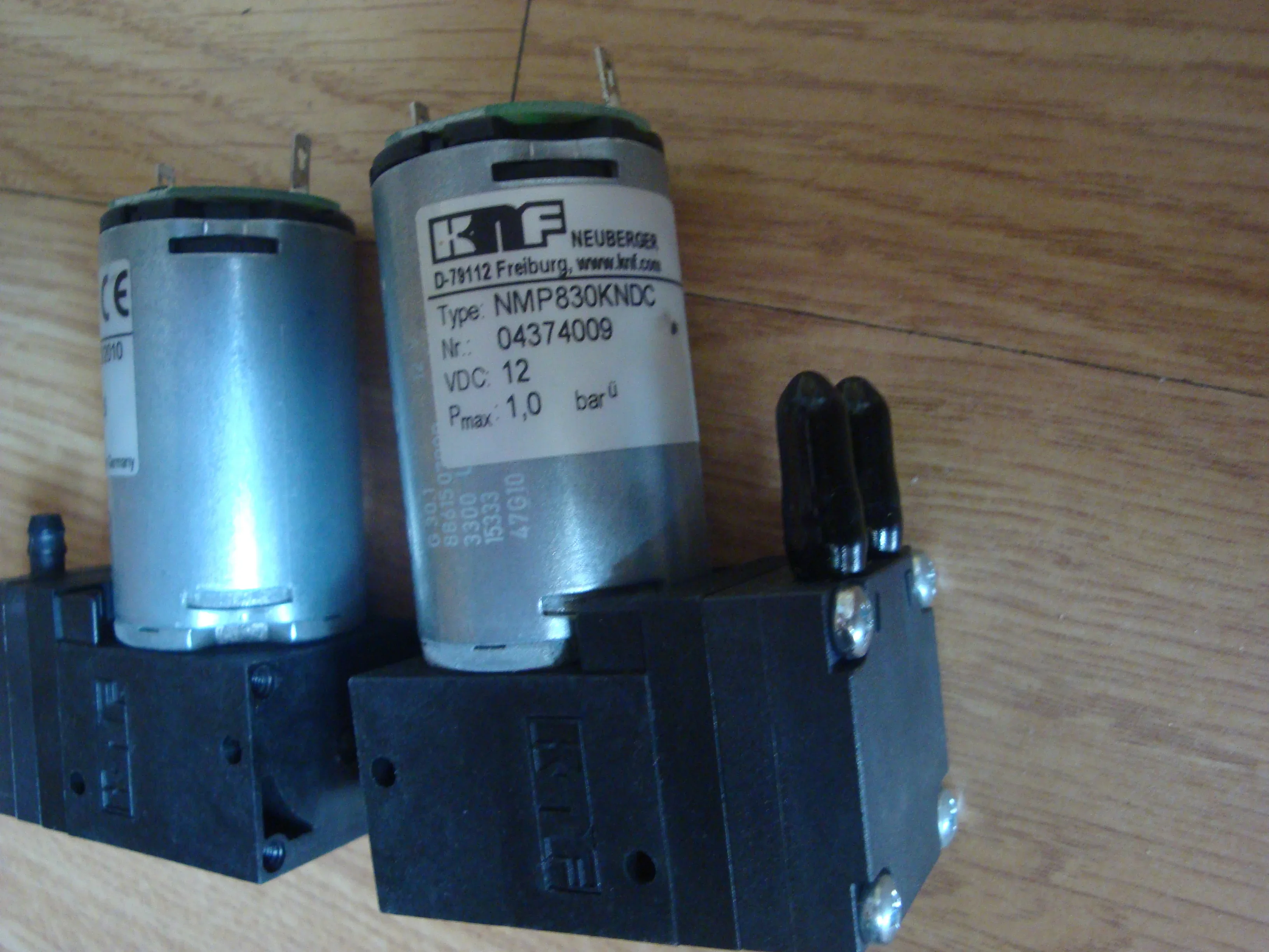 NMP830KNDC Vacuum P… - image