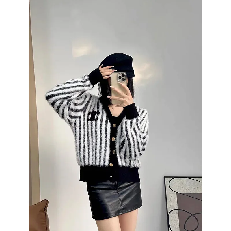 Women Clothing Vintage Striped Knitted Cardigan Winter Thick Wool Sweaters Fashion Casual Chic Wool Knitwear Short Jacket