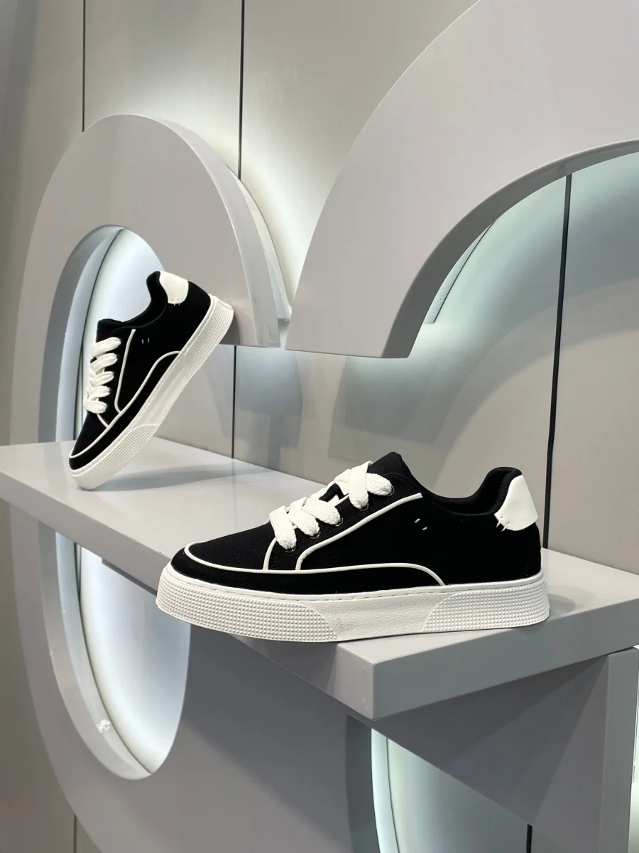 nuove-scarpe-casual-da-uomo-2026-traspiranti-nere-sportive-versatili-basse-comode-con-suola-morbida-stile-abbinabile-a-tutto