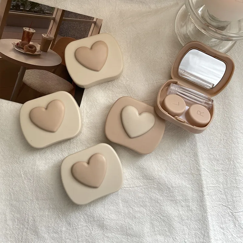 

Women's Travel Contact Lens Box Companion Box Portable Contact Lens Case Three-dimensional Heart-shaped Contact Lenses Case