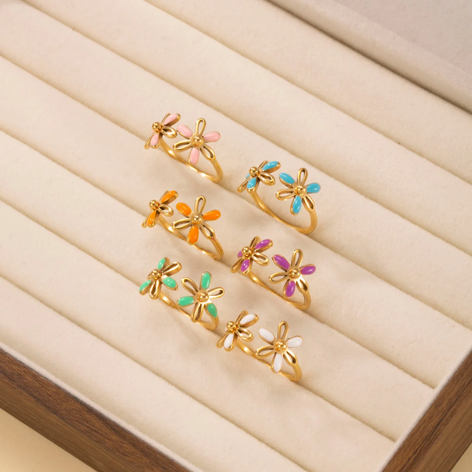 Skyrim Bunte Emaille-Blumen Offener Ring Damen Edelstahl Goldfarben Ringe Mode Böhmischer Schmuck Geschenk Großhandel – Detail 2