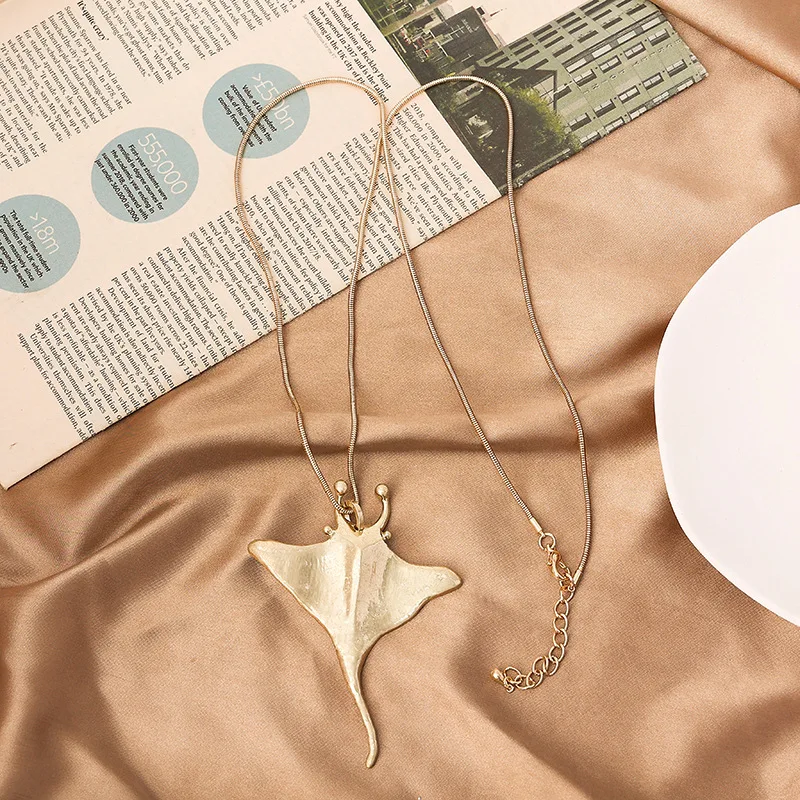 Bohemia Cute Jellyfish Pendant Necklace Fish Animal Shape Necklace Women Ocean Beach Jewelry