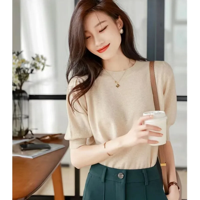 

Temperament ice silk knitted short sleeve women's summer new five-point sleeve cotton top back buckle thin crewneck T-shirt