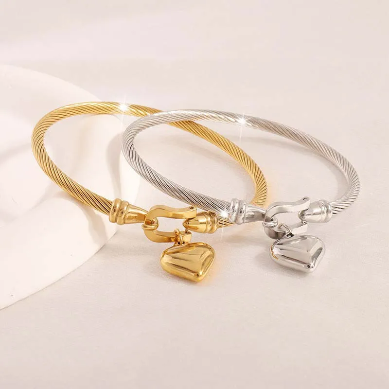 Stainless Steel Gold Color Heart Pendant Bracelets For Women Men Simple Metal Buckle Charm Bangle Bracelets Waterproof Jewelry