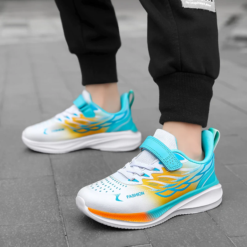 

New leather boys shoes sports running shoes Daddy primary and secondary school students basketball waterproof non-slip light