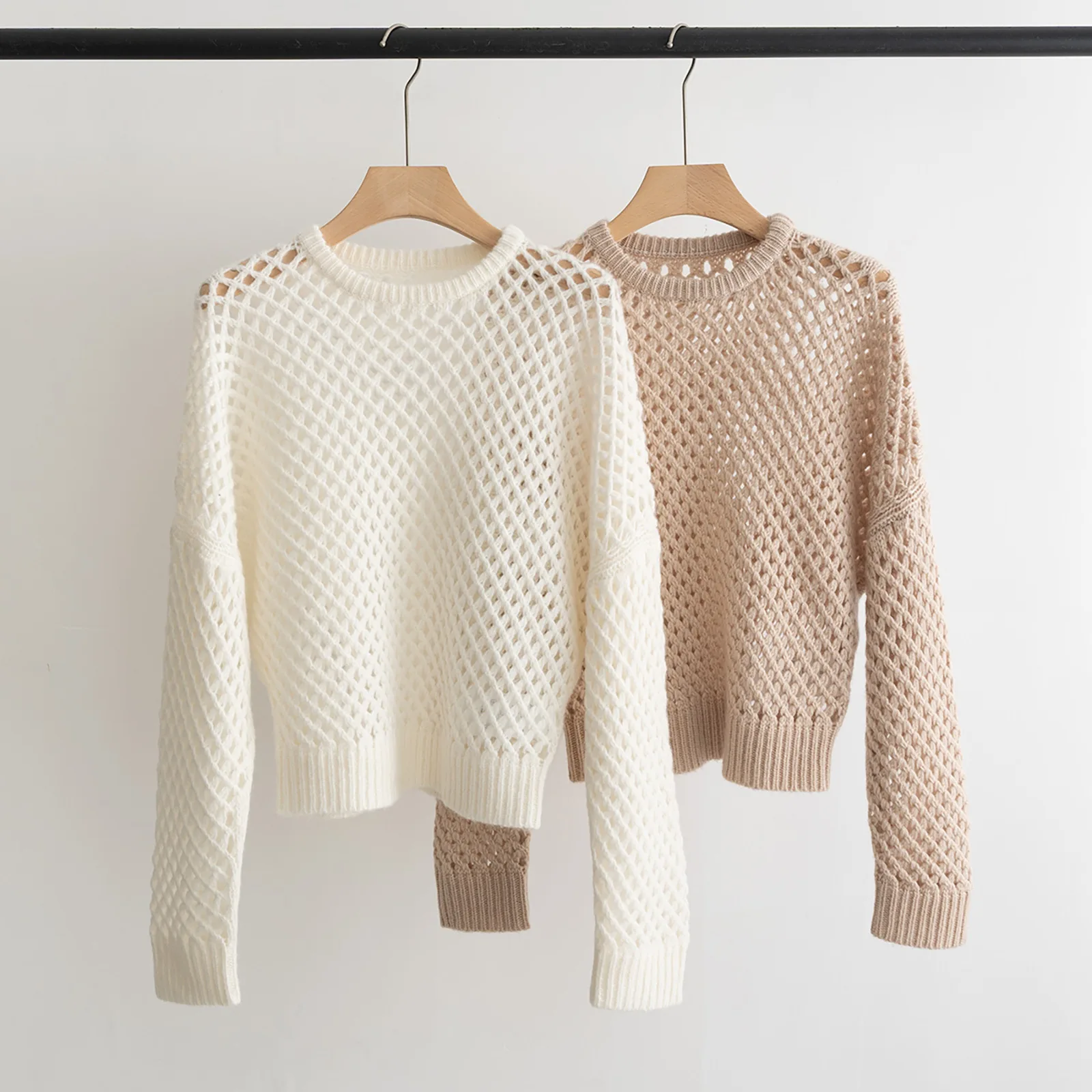 

Women's Autumn and Winter New Cashmere Silk Blended Sweater Sweater Hollow Casual Top