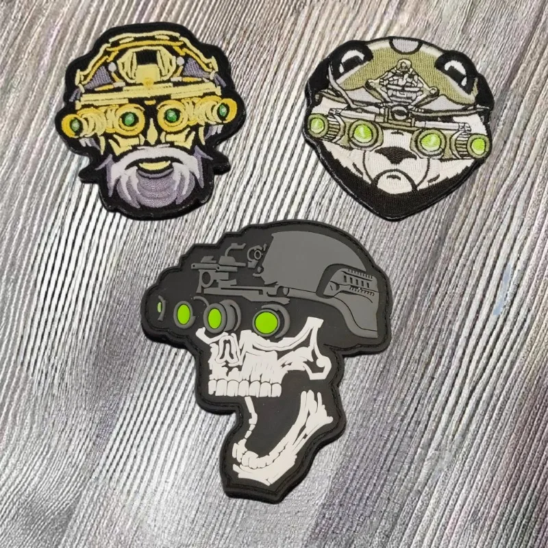 Luminous Tactical Skull PVC Patch Observer Night Vision Device Embroidery Patches Military Enthusiast Tactical Morale Appliques