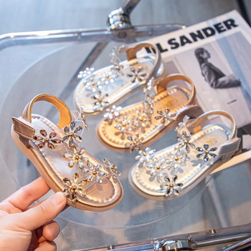 2024 Sommer Mädchen Sandalen Blume Kristall Prinzessin Schuhe Kinder Mode Strass Strands chuhe Kinder Anti-Rutsch-Knöchel riemen Schuhe