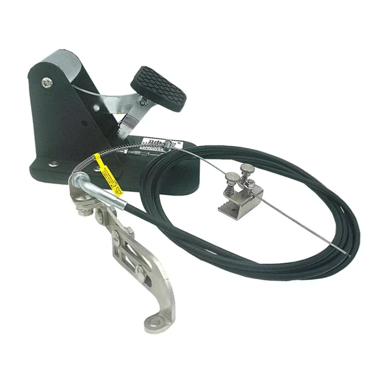 Car auxiliary brake driver self universal coach accompanies training auxiliary brake for household use without drilling