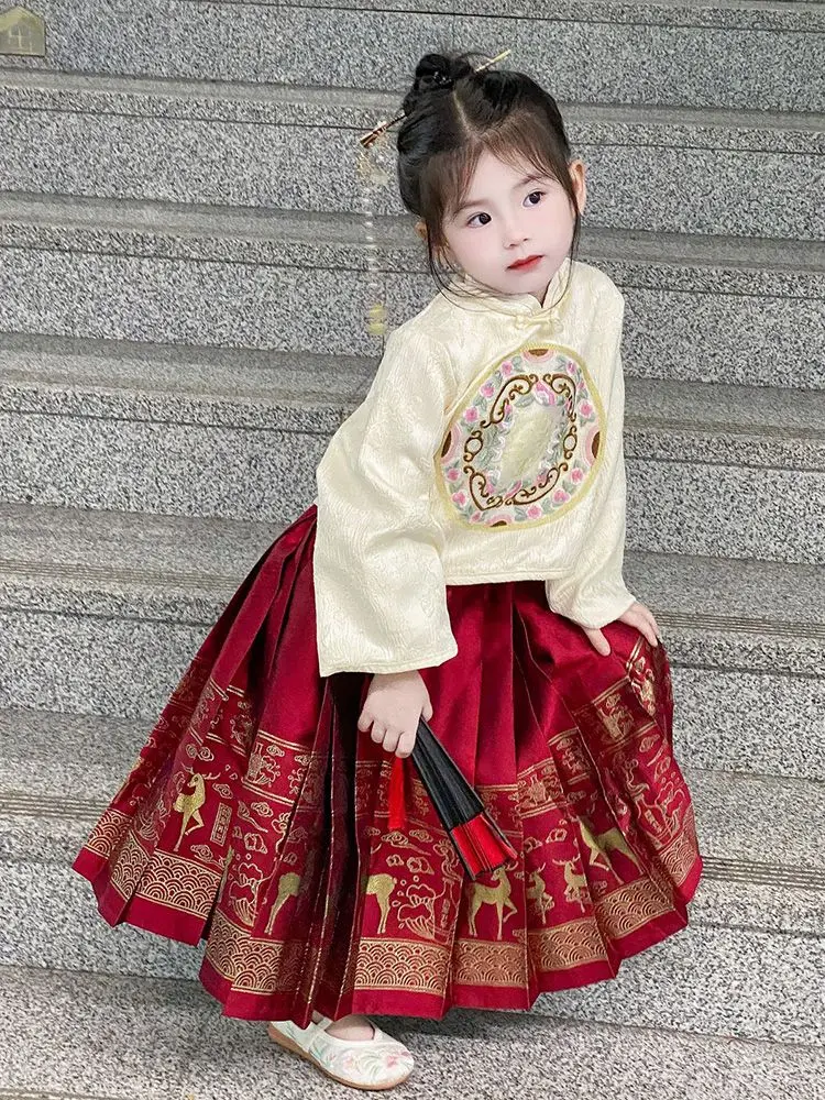 

Hanfu Suit Girls' Modified Mamianqun Chinoiserie Tang Suit Ancient Red Horse-face Skirt Suit Children's Autumn New Dress