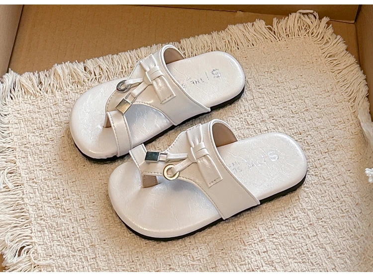 Mädchen-Slipper für draußen im koreanischen Stil, vielseitige Prinzessinnen-Freizeitschuhe, weich, Sommer 2026, neue rutschfeste Kinder-Strandschuhe – Detail 5