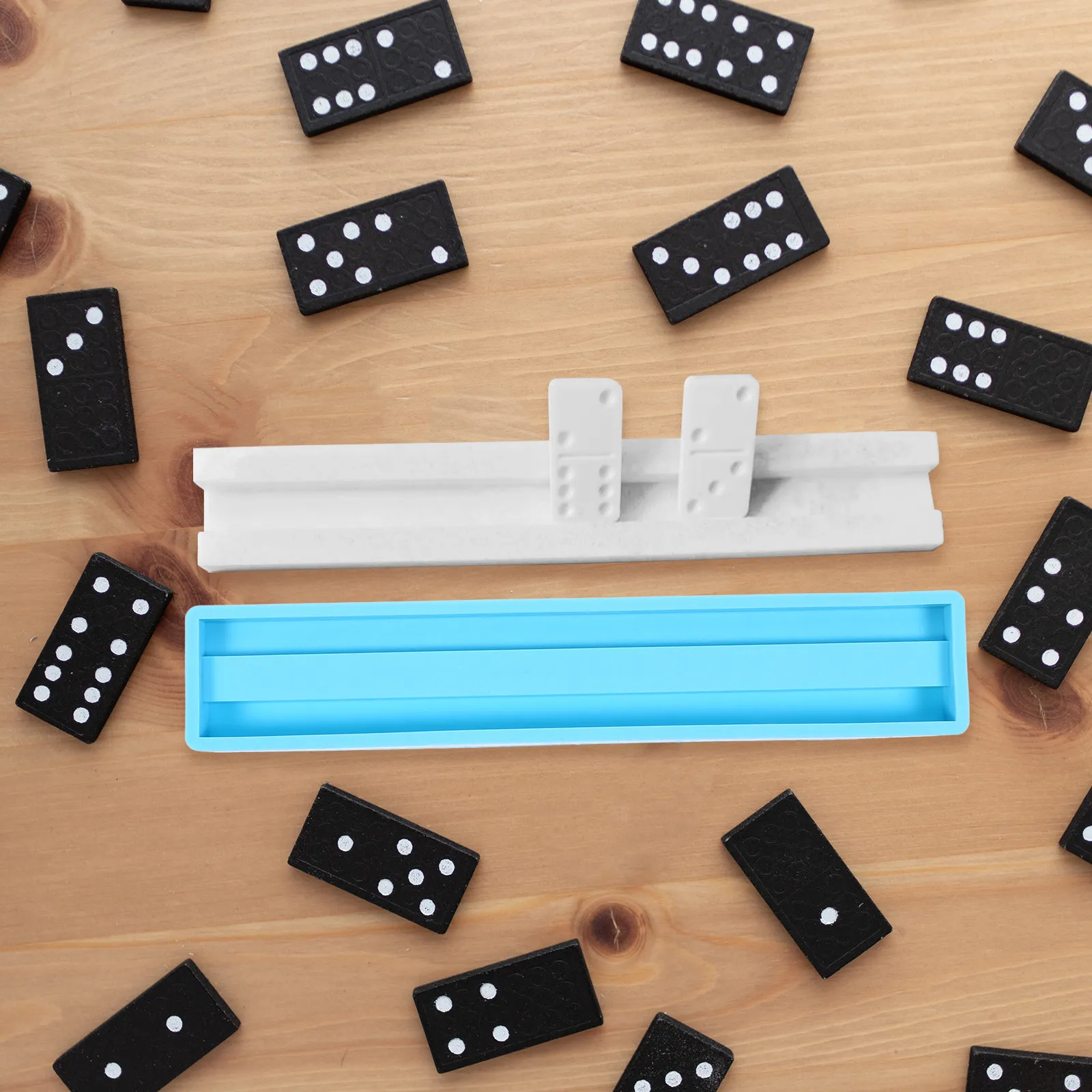 قالب سيليكون مرن وقابل لإعادة الاستخدام لصنع حامل الدومينو، مناسب لمشاريع الراتنج اليدوية وتخزين الأدوات والحرف اليدوية الزخرفية وألعاب الدومينو