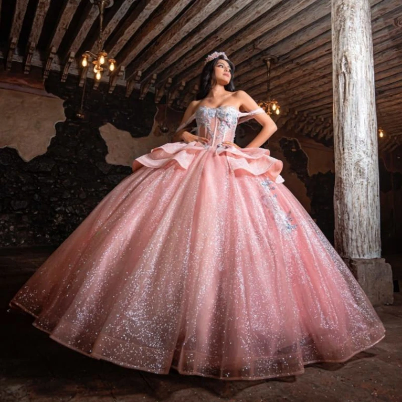 

Блестящее розовое милое платье Quinceanera, с открытыми плечами, аппликация, кружево, бисер, тюль, платья для 15 лет, бальное платье, милое 16