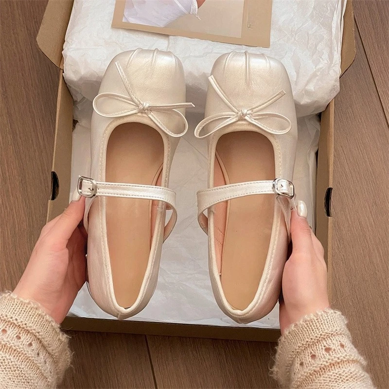 

Women's Mary Janes Fashion Square Toe Pleated Bow One Slip Block Heel Single Shoes