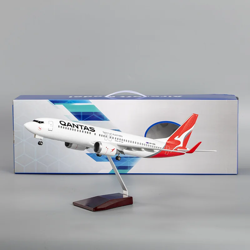 

1/85 Scale 47cm Qantas Airways B737 Airplane Model Kit Diecast Resin Aircraft Toy With Lights & Base Children Static Collection