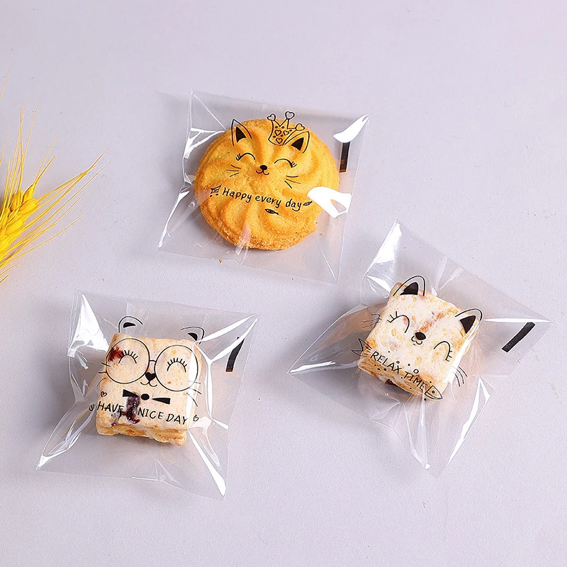 100Pcs Cute Cartoon Bear and Cat Pattern Transparent Self-Adhesive Packaging Bags Bread Baked Sliced Toast Cookies Baking Bag