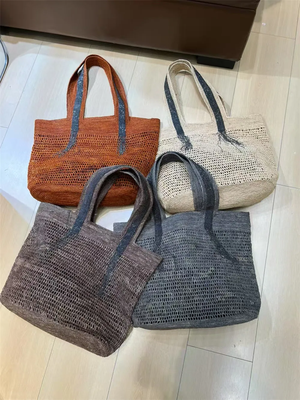 

Women Summer Straw Woven Handbag Hollow Beaded Chain Seaside Vacation Beach Bag