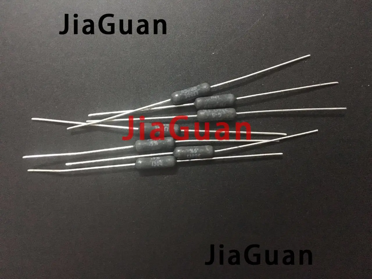 

10PCS VISHAY DALE RS-2B 300R 0.5% Axial Resistance 3W 300 ohm power military regulations winding precision resistor rs2b