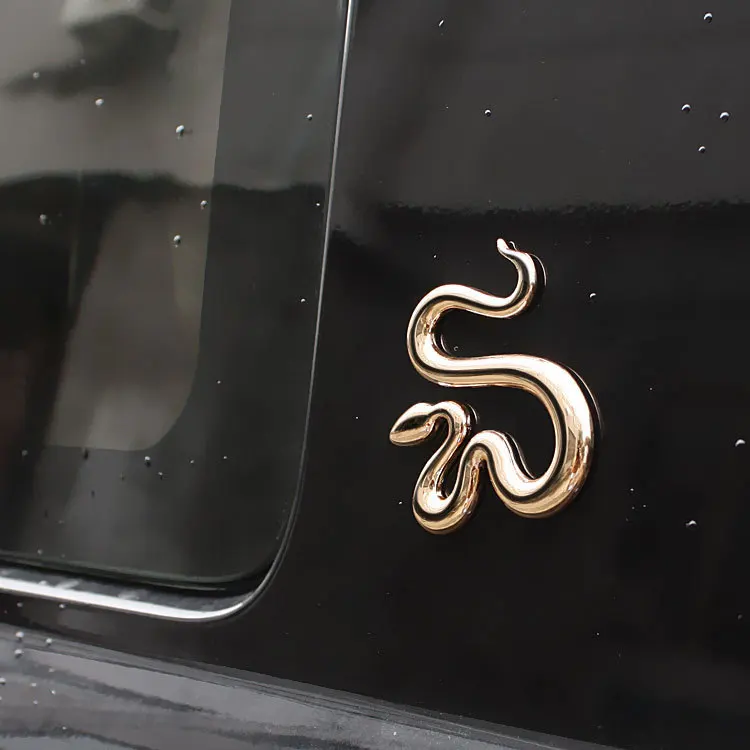 1 PCS New Fashion 3D Metal Snake Car Side Fender Rear Trunk Emblem Badge Sticker Decals for Volkswagen JEEP Wrangler Decorative