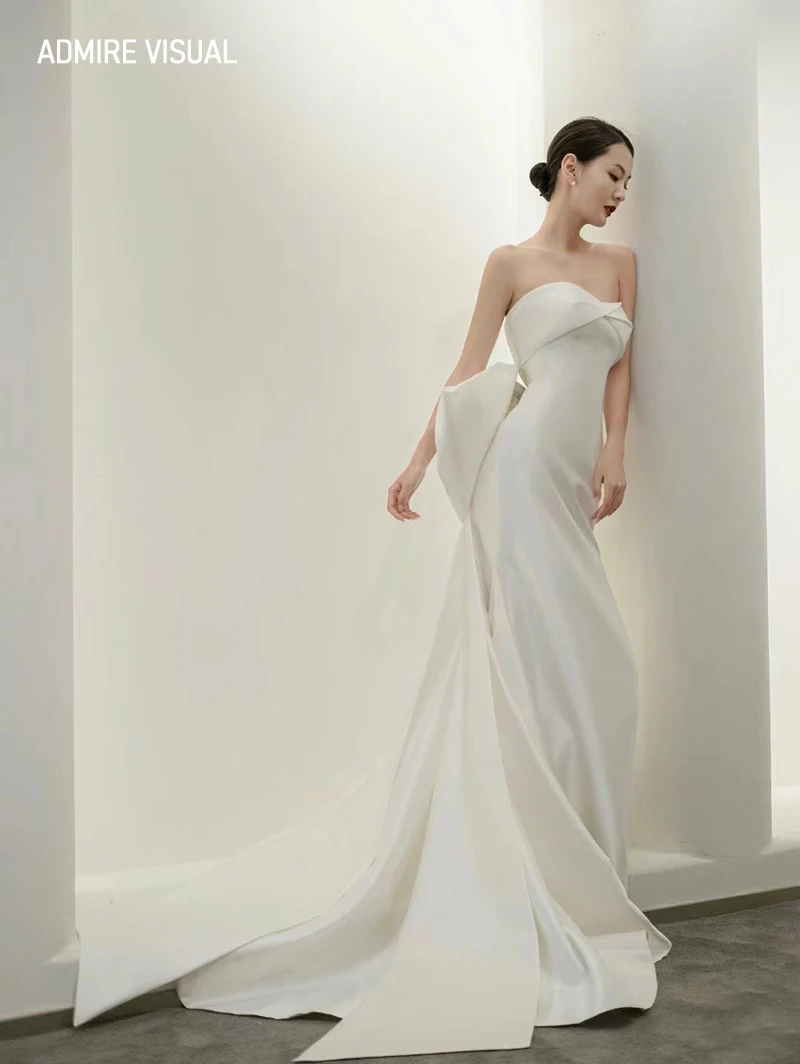 Il più nuovo abito da sposa sirena per la sposa elegante raso senza spalline senza maniche con fiocco su misura taglie forti Vestidos De Novias