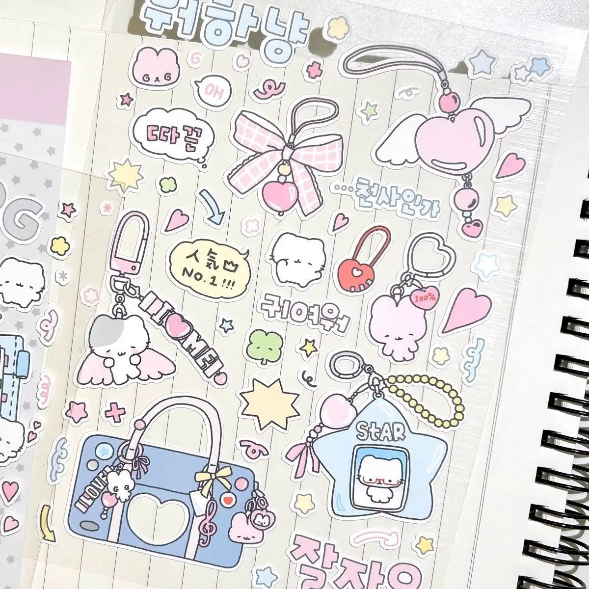 1 Stück Süßer Engel Haustier Anhänger Aufkleber Set DIY Scrapbooking Deko für Handyhülle, Rückseite, Karte, CCD-Kamera, Ästhetische Dekorationen – Detail 5