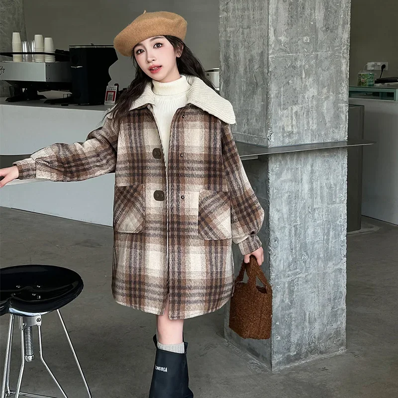 Girls Coat 2024 Winter New Childrens Clothing Girls Baby Foreign Relaxed Medium Long Plus Cotton Plaid Coat Casual Simple