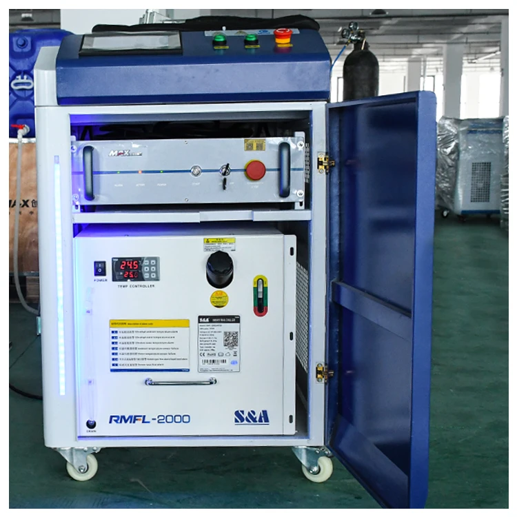 1500W Pulsed Fiber Laser Cleaning Machine For Paint Rust Removal On Car Engine Aluminum Stainless Steel Metal Surface Treatment