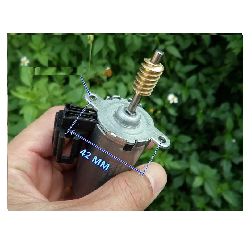 RZ-46BWA Mabuchi 12-24V motore di regolazione del sedile dell'automobile con forte coppia magnetica elevata e asse/albero lungo