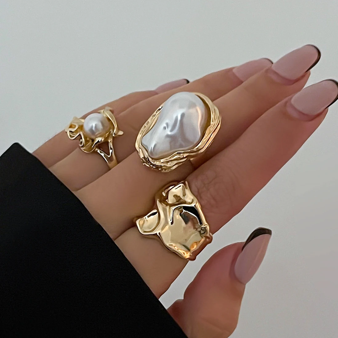 KunJoe 3 Stuks Elegante Barokke Imitatie Parel Open Ringen Set Vrouwen Mode Onregelmatige Verstelbare Goud Kleur Ring 2025 Nieuwe Sieraden