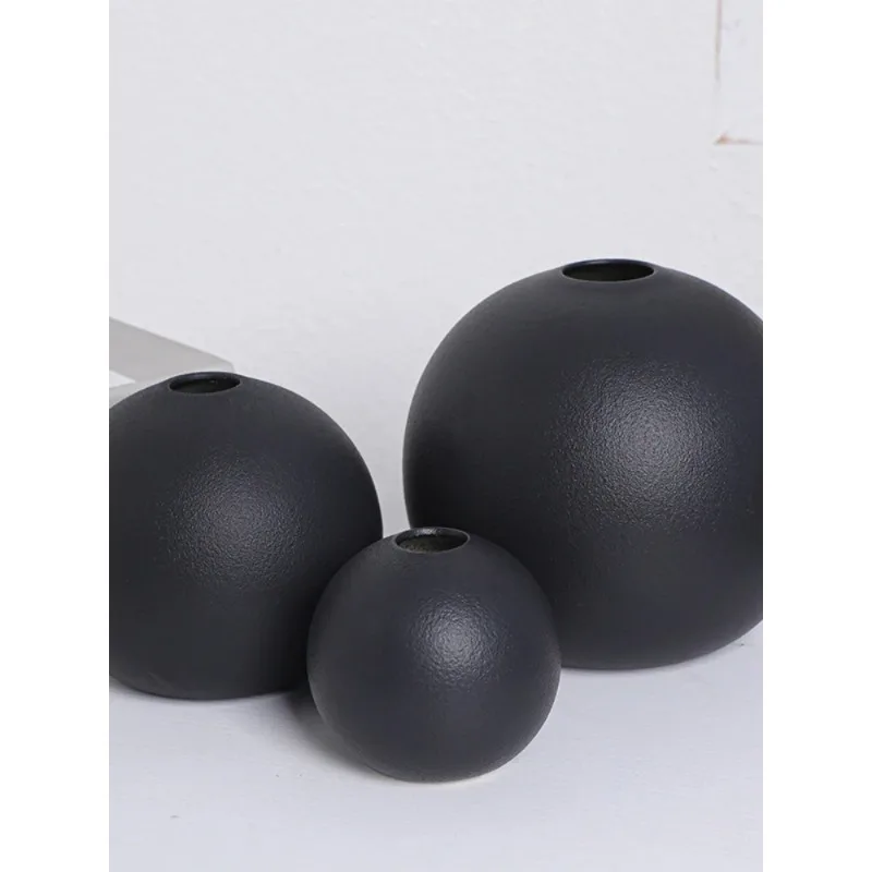 INS Nordic  Black Ball Flower Vase Ceramic Pot Artifical Flowers Home Office Entrance Shelf Decoration Round White Vase