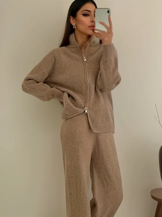 

Thickened Knitted Set Women's Zipper Collar Sweater Open Cardigan Wide Leg Pants Autumn Winter Fashion Two-Piece Suit