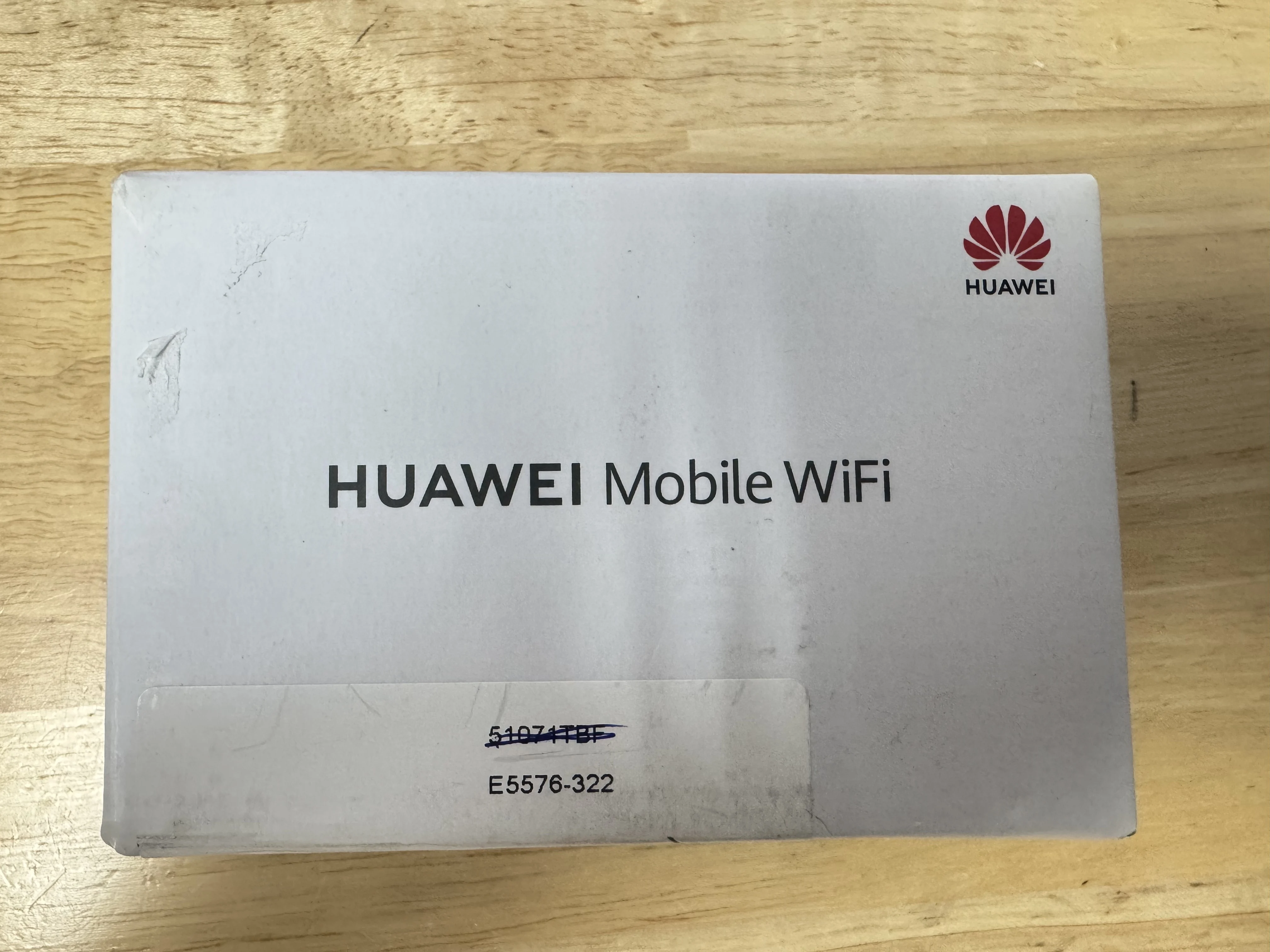 Huawei E5576-322 White 4G LTE WiFi Modem 1500 mAh Battery