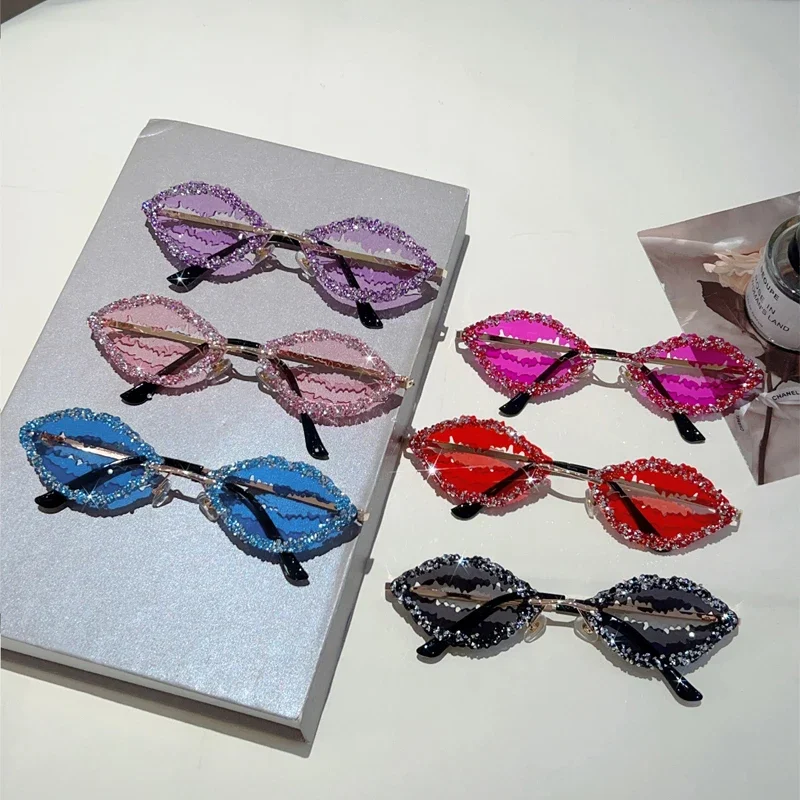 KAMMPT Rimless Lips Shaped Sunglasses with Rhinestones Trendy Women Stylish Vintage Decor Shades Trendy Funny Rave Sun Glasses
