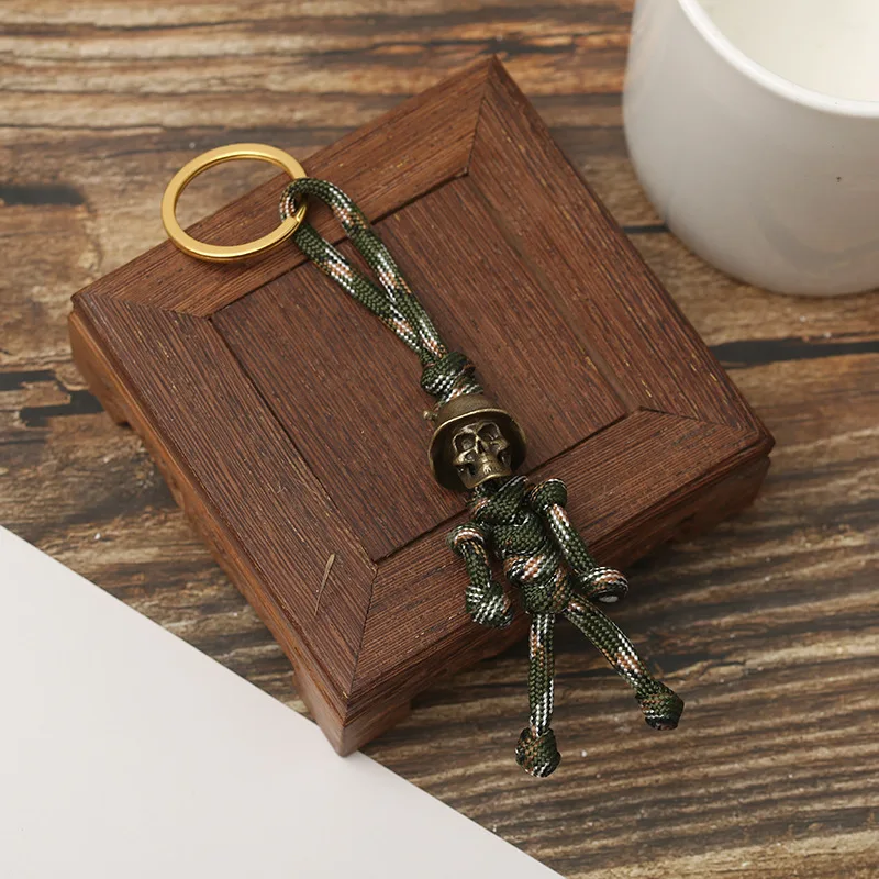 Punk Brass Paratrooper Skeleton Knife Bead Pendant Pendant Bronze Skeleton Umbrella Rope Bold Personality Creative DIY Key Chain