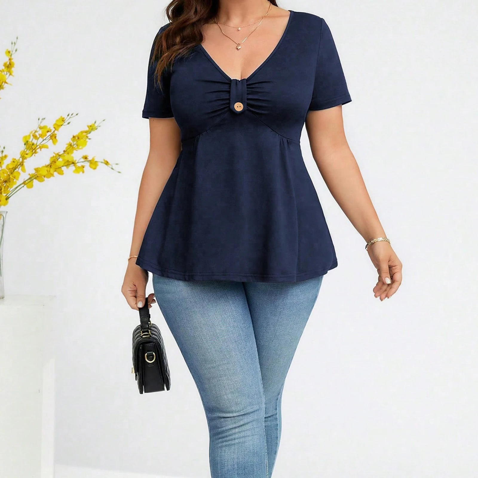 ผู้หญิง PLUS ขนาด Babydoll เสื้อสีทึบ Ruched ปุ่ม V คอสั้นแขนเสื้อ Ruffle เสื้อสบายๆฤดูร้อน Streetwear