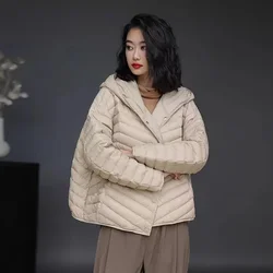 Chaqueta de plumón de pato blanca para mujer, abrigo ultraligero con capucha y manga de murciélago, holgado e informal, de un solo pecho, para Otoño e Invierno