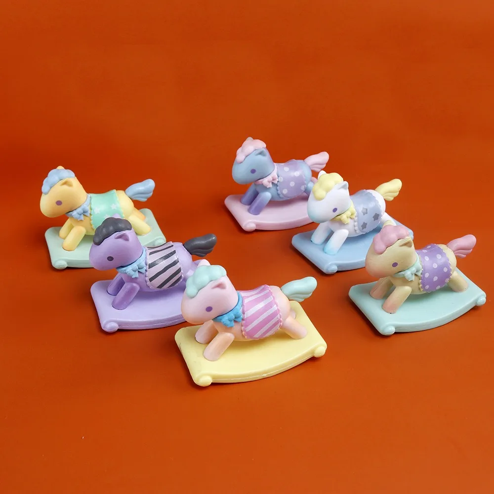 Sanrio Blind Box Personaggi Infanzia Cavallo a dondolo Figurina Melody Kuromi Pochacco Cinnamoroll Action Figure Giocattoli regalo