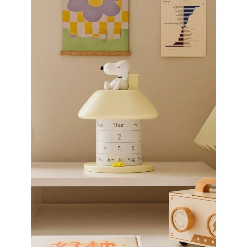 Snoopy Rotatable Perpetual Calendar Kawaii Cream Style Resin Desk Ornament Cute House Shape Table Decor Festival Gift for Home
