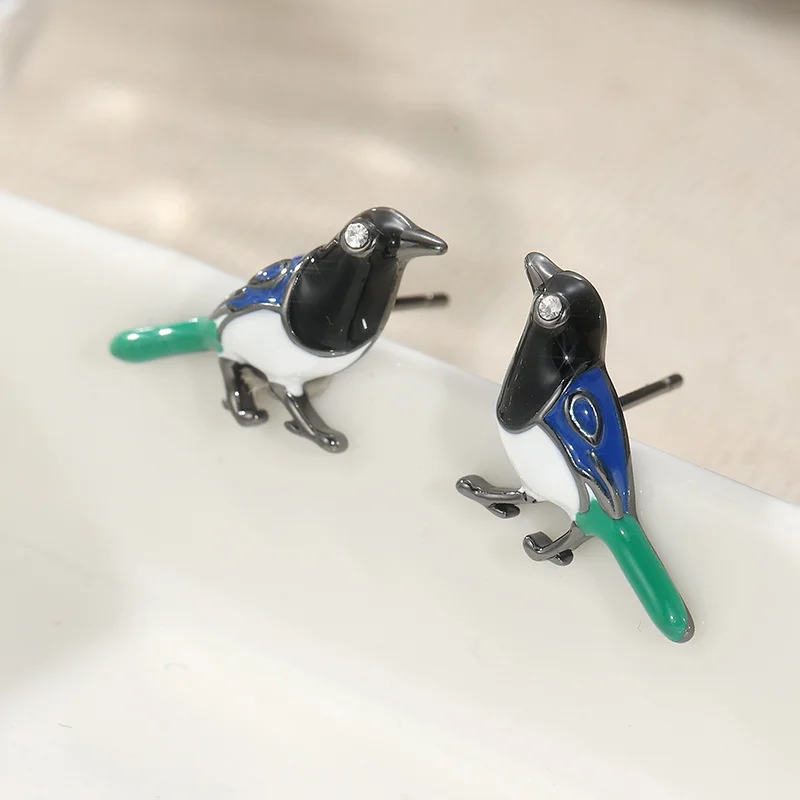 Fashion Magpie Pattern Stud Earrings For Women Metal Enamel Earrings Accessories Cute Daily Jewelry Idea Funny Gifts