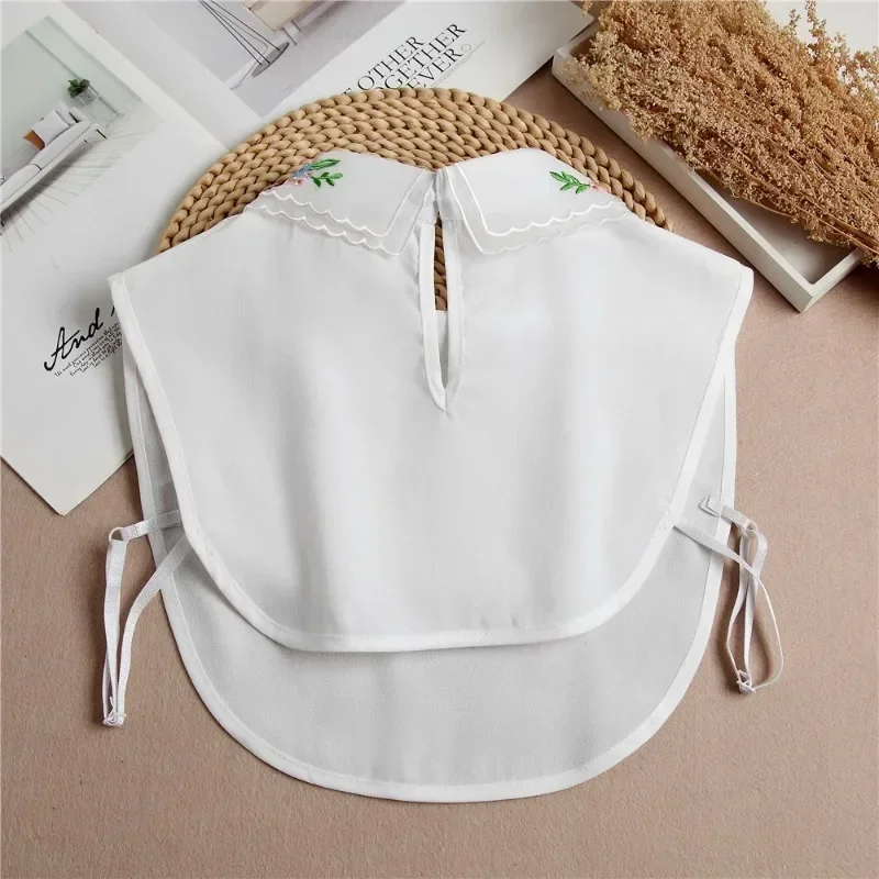 女性の刺繍フェイクカラードールレースシフォンラペルシャツ取り外し可能な襟ファッションレース偽襟四季