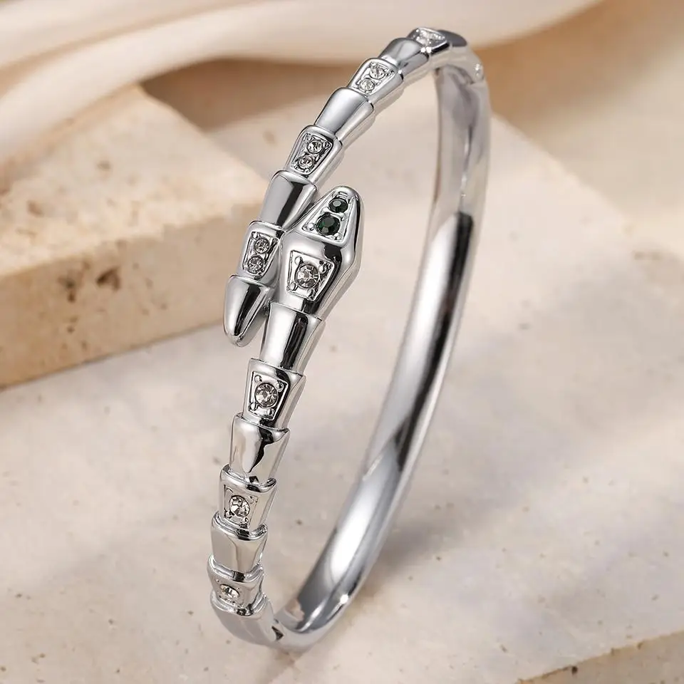 Exquisita pulsera de hueso de serpiente mujer estilo americano acero inoxidable de alta calidad 18k joyas de pulsera dorada e indeleble