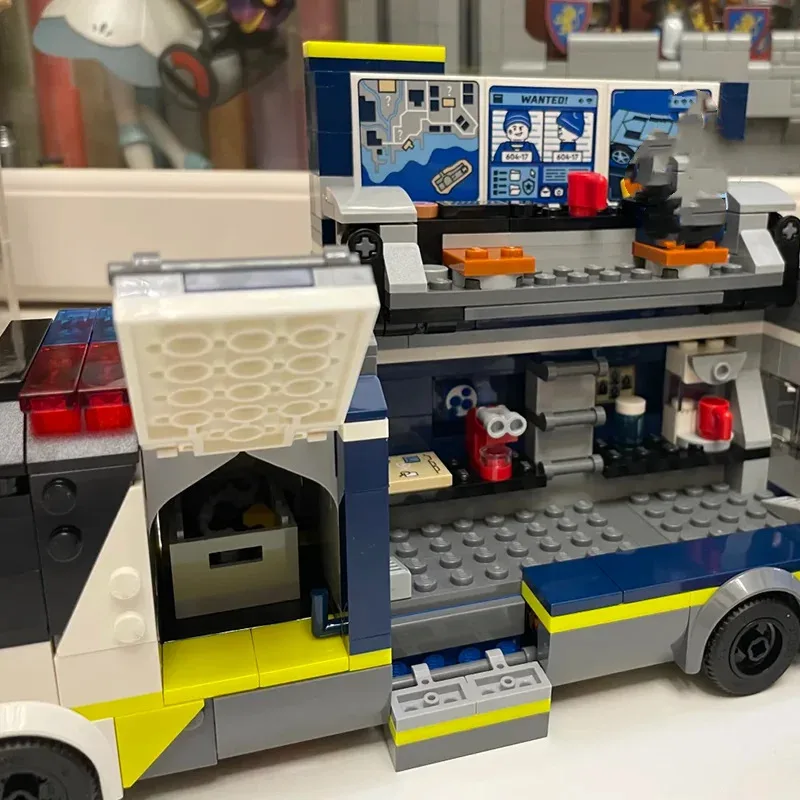 호환 가능한 MOC 세트 시티 시리즈 블록 경찰 모빌카 지휘 차량 트럭 MOC 장난감 어린이 선물 60418