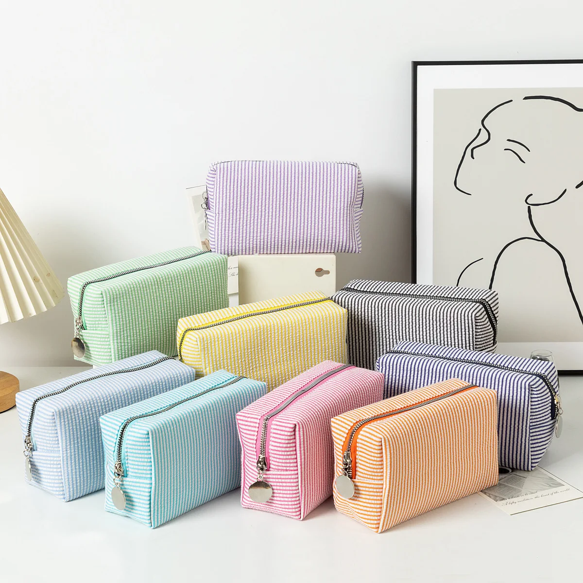 Large Capacity Bubble-Silk Pink-Striped Women's Makeup Bag Toiletry Storage DIY Household Snack Sanitary Napkin Bag